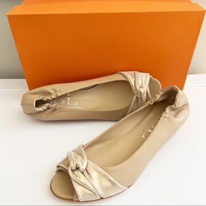 AGL Peep Leather Toe Twist Knot Micro Wedge Shoes